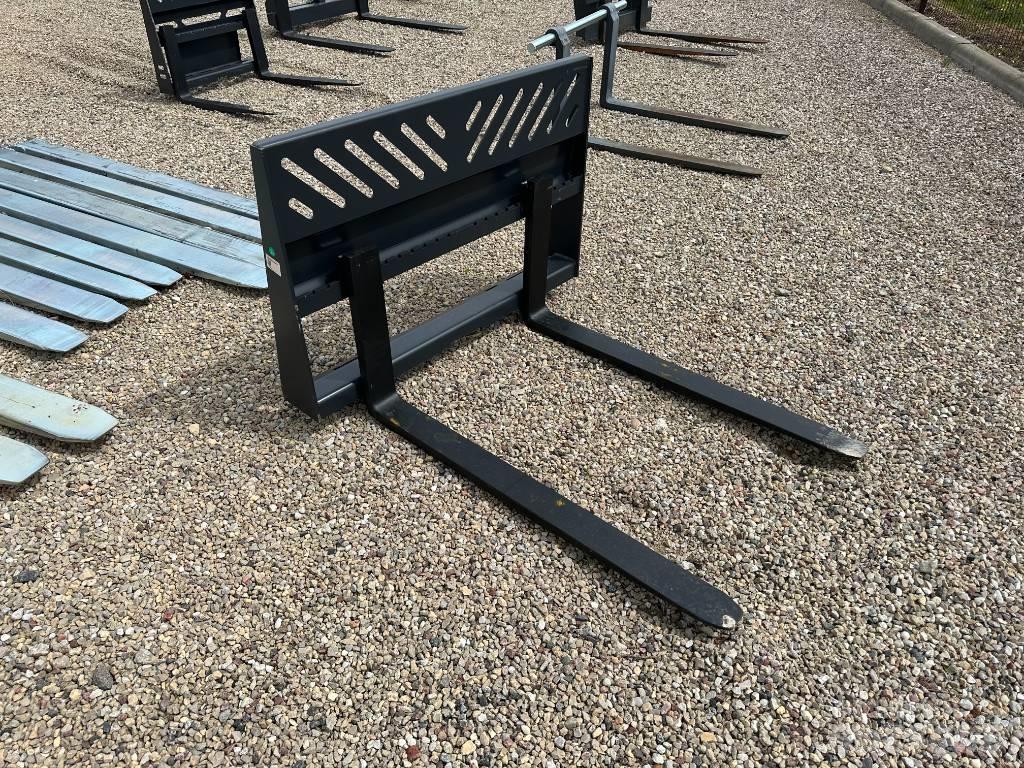 Bobcat Pallet forks Forks