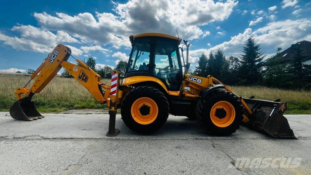 JCB 4CX Backhoe loaders