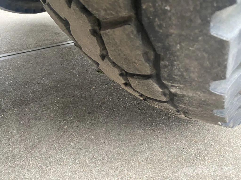 Liebherr LTM1030 All terrain cranes