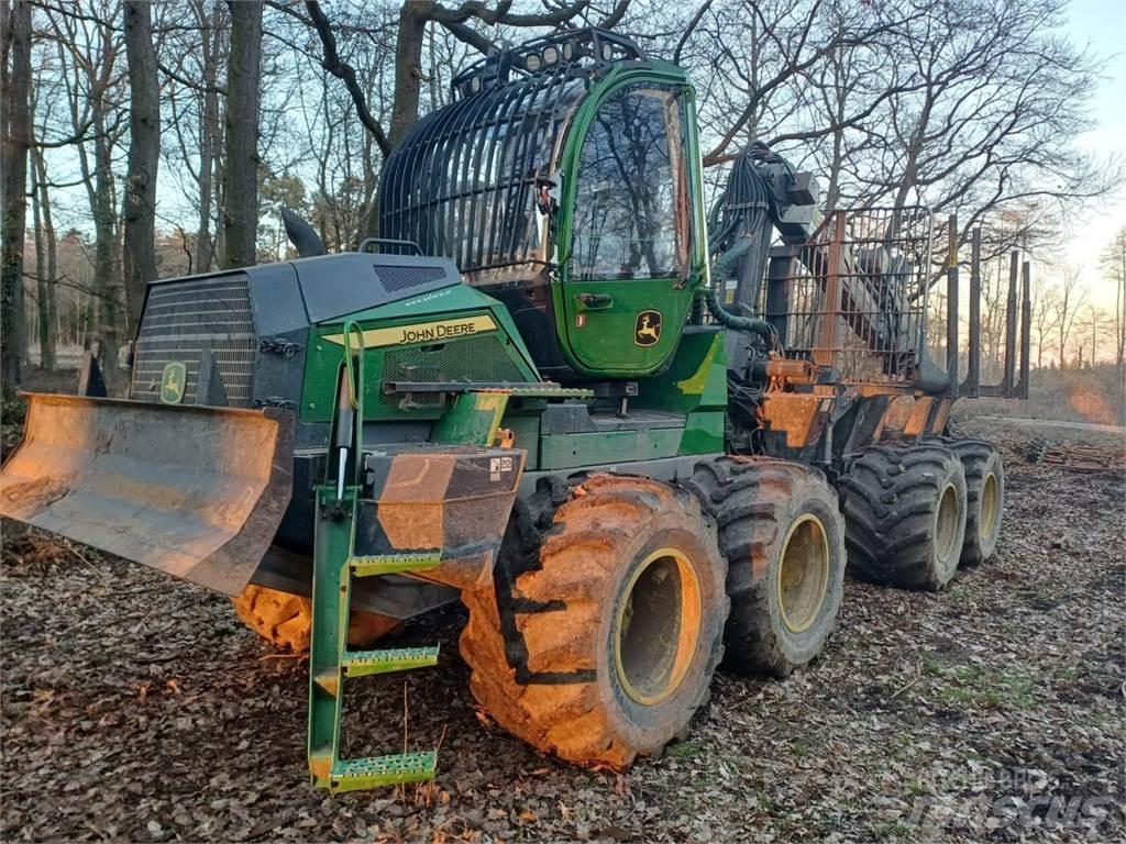 John Deere 1010 G Forwarders