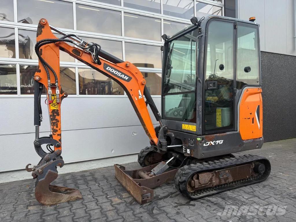 Doosan DX19 Mini excavators < 7t (Mini diggers)