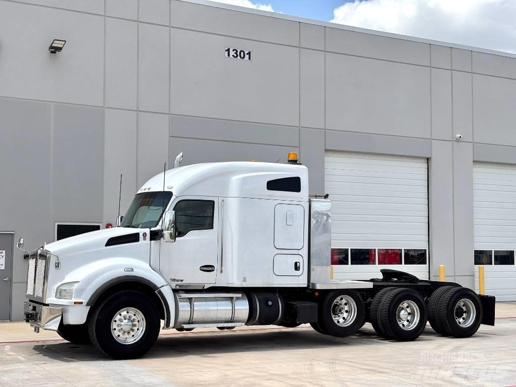Kenworth T 880 Tractor Units