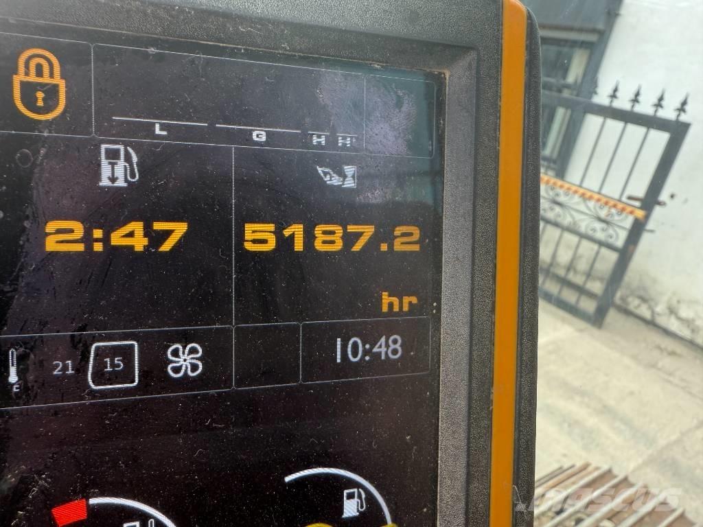 JCB JZ 140 LC Crawler excavators