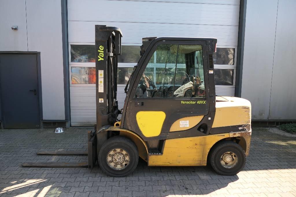 Yale GDP40 VX5 Diesel trucks
