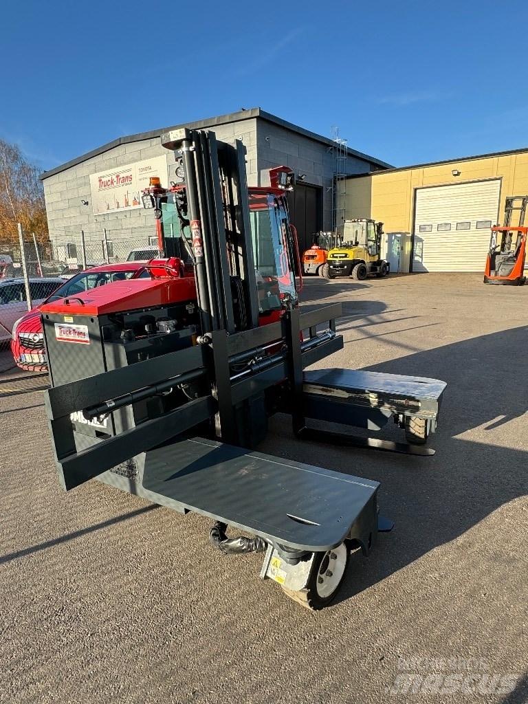Combilift C3000ET 4-way reach trucks