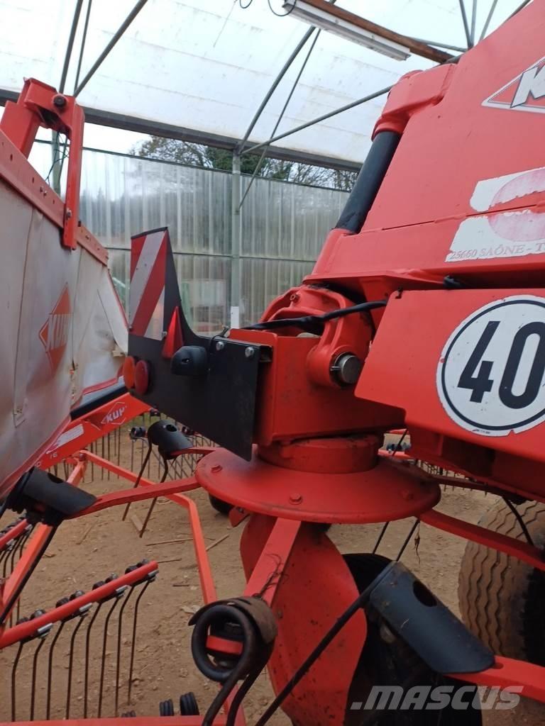 Kuhn GF 13012 Rakes and tedders