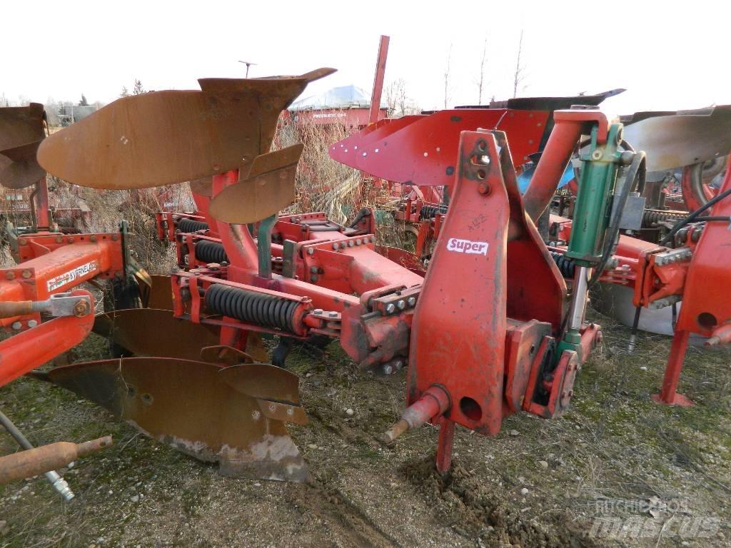 Fraugde 3 Reversible ploughs