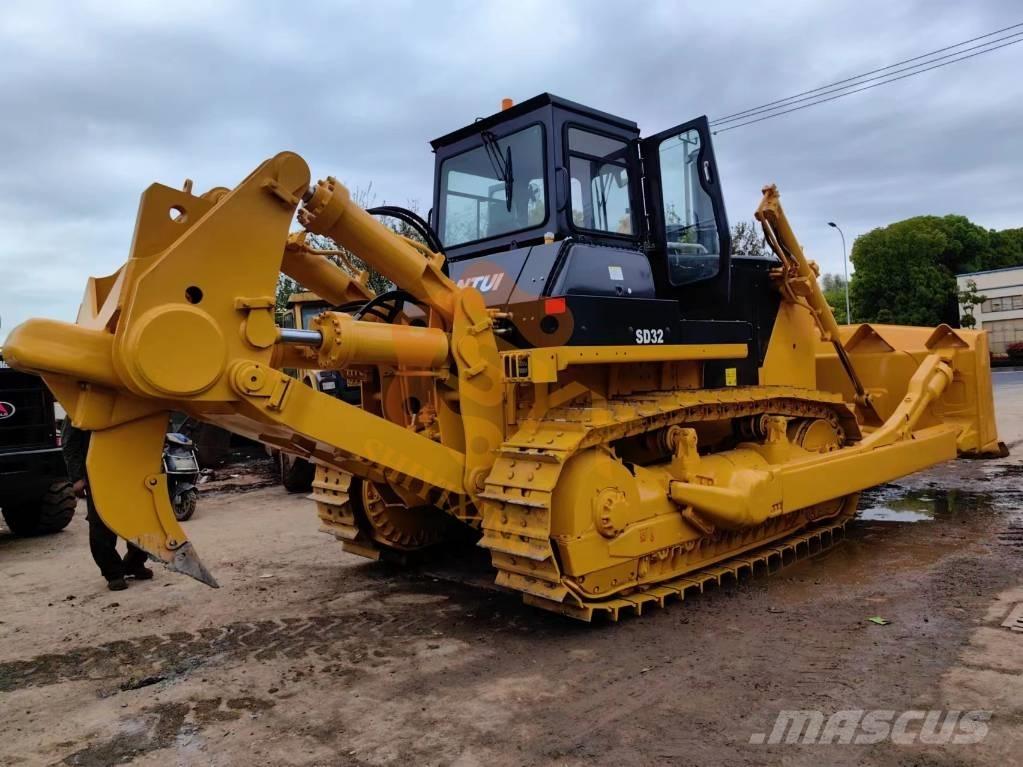 Shantui SD 32 Crawler dozers