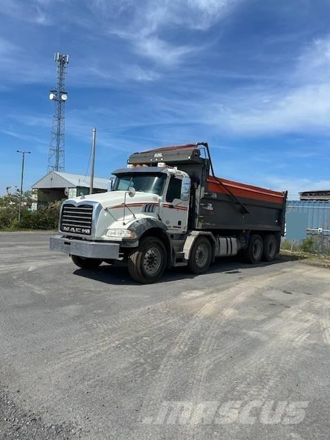 Mack GU813 Tipper trucks