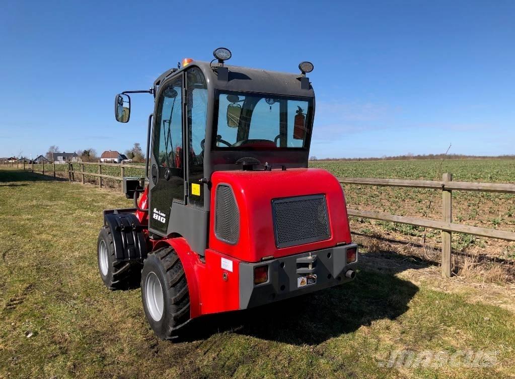  Max Loader  810 Mini loaders