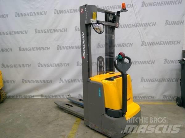 Jungheinrich EJC 216 Pedestrian stacker
