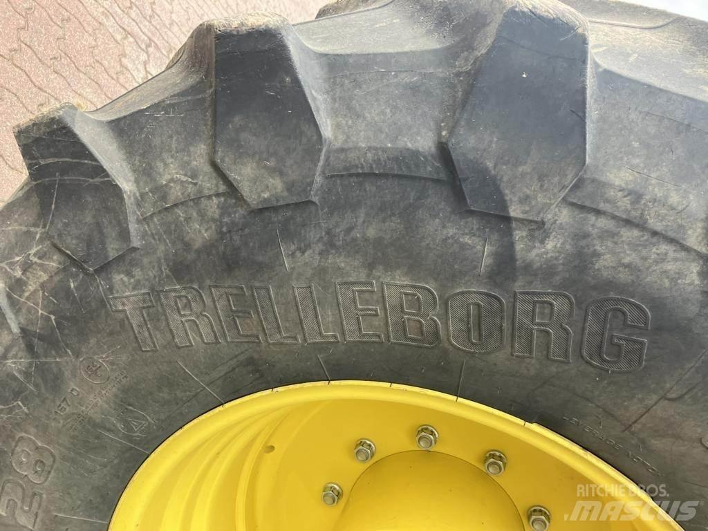 John Deere 6250R Tractors