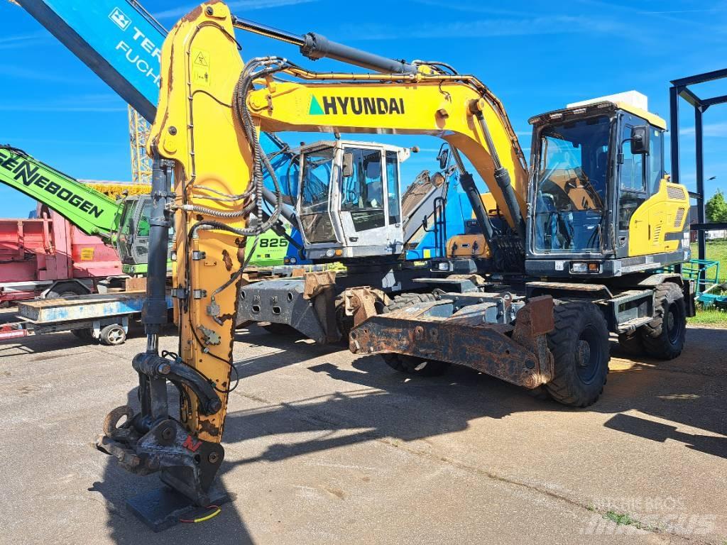 Hyundai HW140 Wheeled excavators