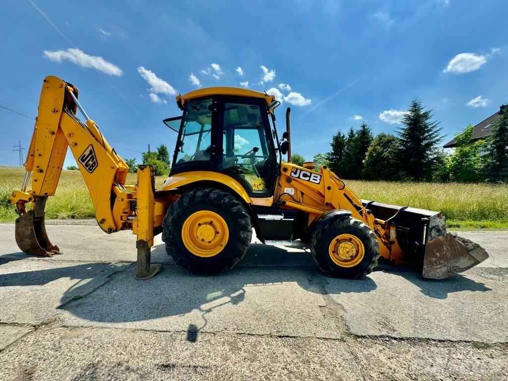 JCB 3CX Backhoe loaders