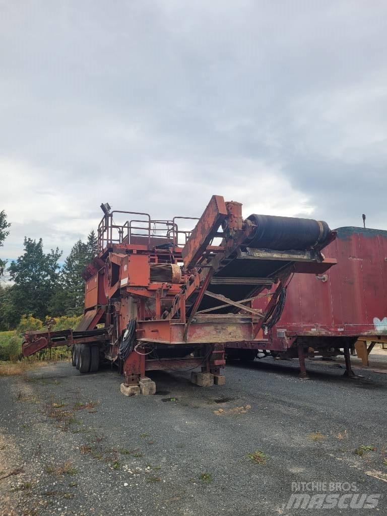 Pioneer 2854 Crushers