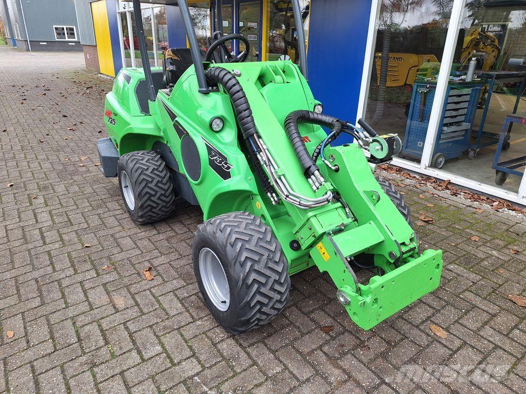 Avant 735 TDL Special excavators