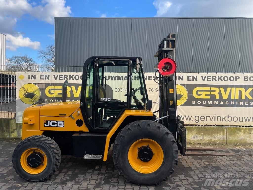 JCB 930 Rough terrain trucks