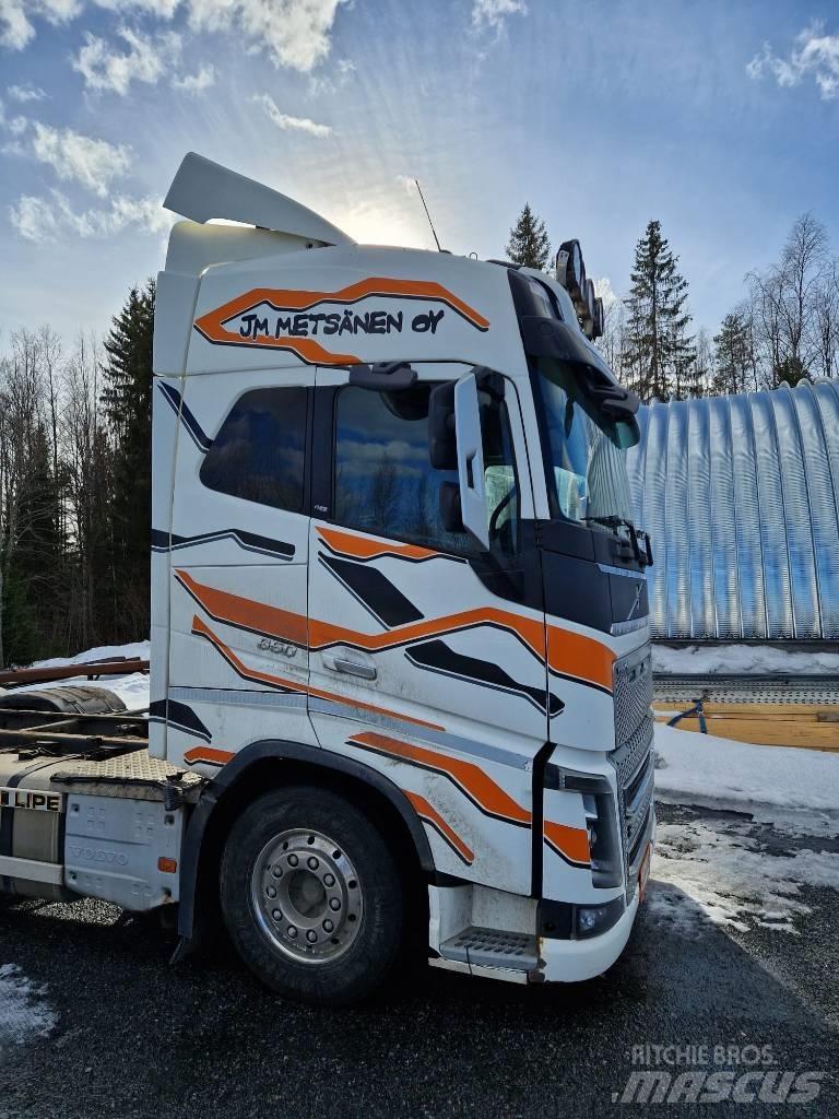 Volvo FH 16 Chassis Cab trucks