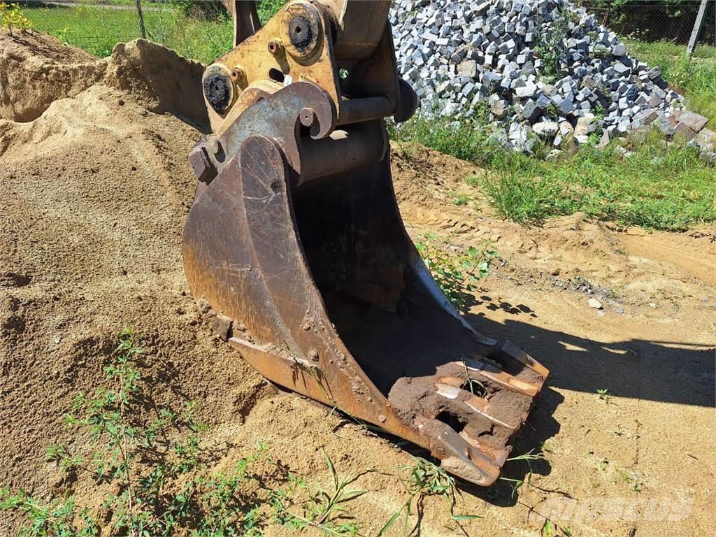 CAT M 318 C 4X4 Construction - Others