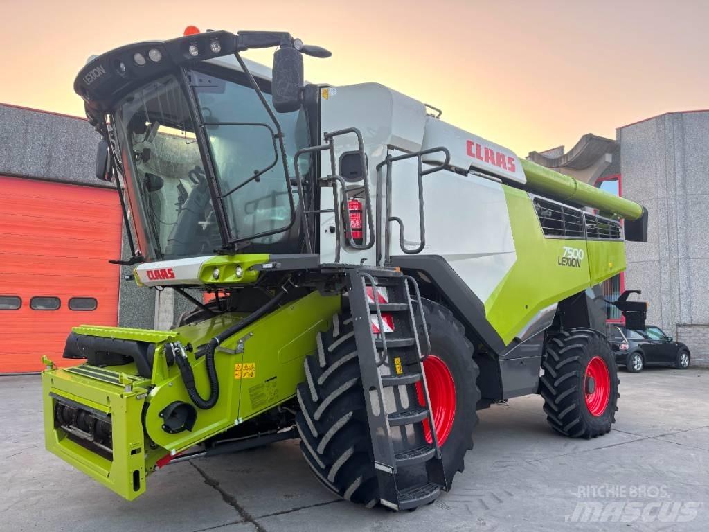 CLAAS Lexion 7500 Combine harvesters