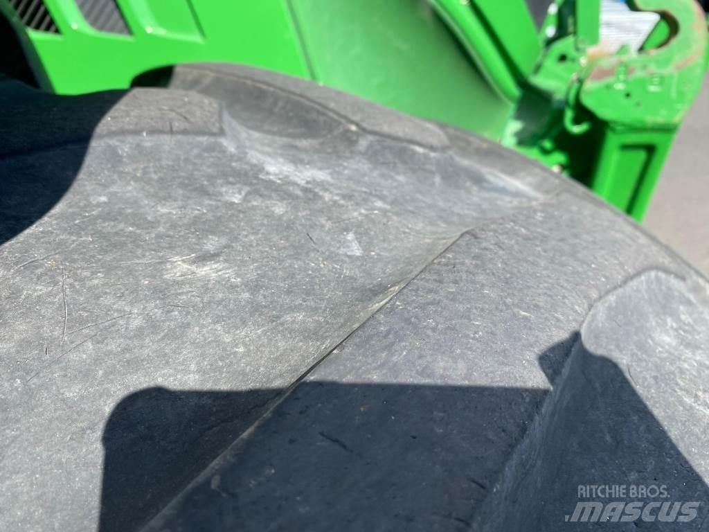 John Deere 6130 R Tractors