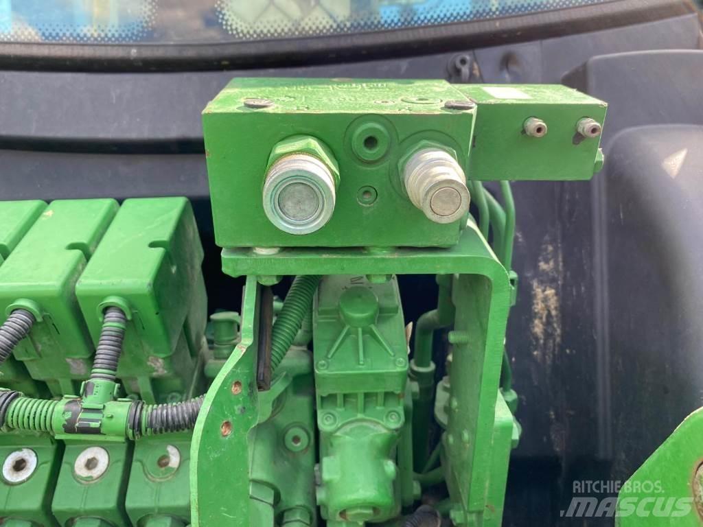 John Deere 6130 R Tractors