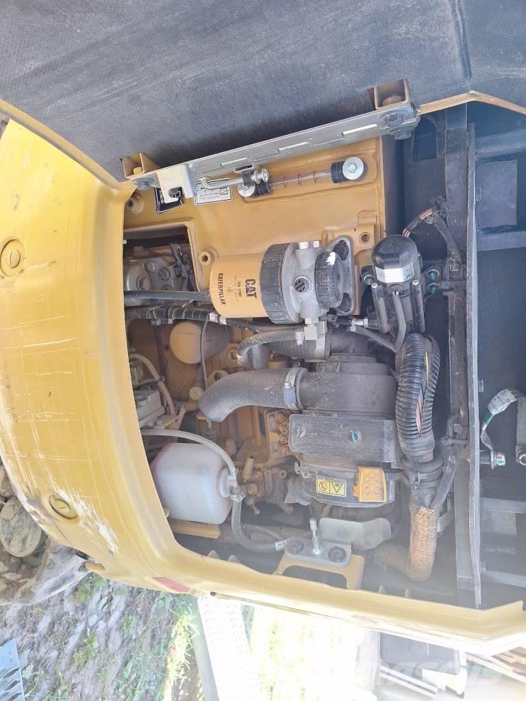 CAT 301.8 Rototilt Mini excavators < 7t (Mini diggers)