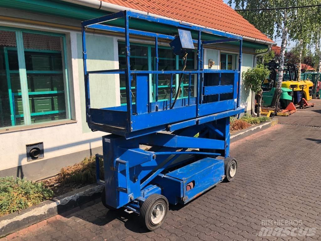 UpRight SL20   V-3296 Vertical mast lifts