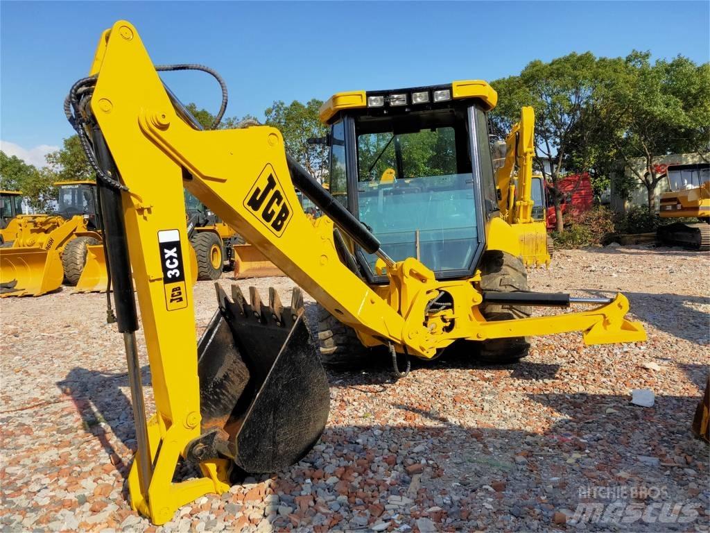 JCB 3 CX Backhoe loaders