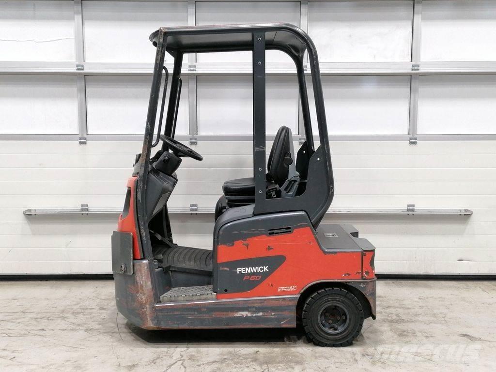 Linde P60 Tractor Units