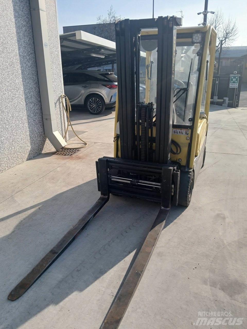 Hyster J1.6XNMWB Electric forklift trucks