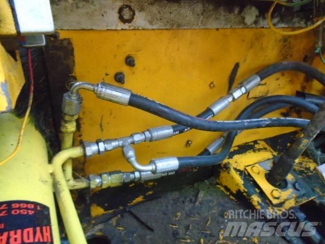 JCB 930-4 Rough terrain trucks