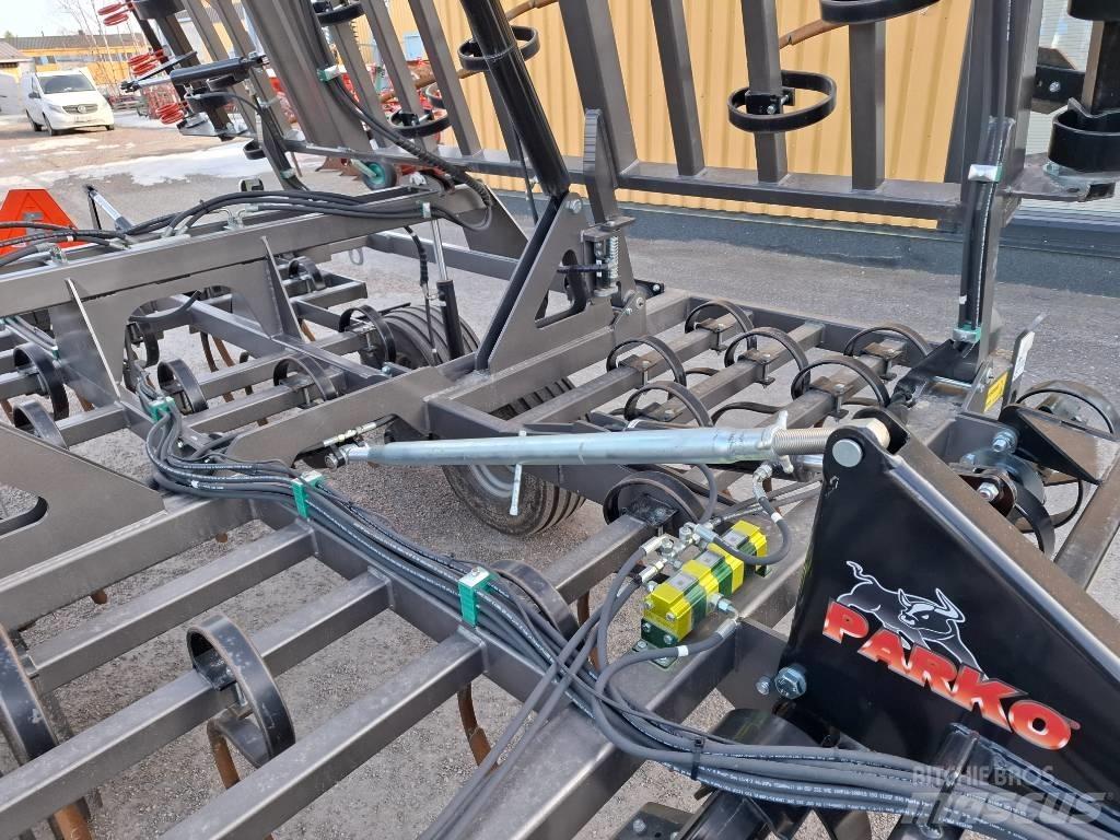Parko Compact 7000 Harrows