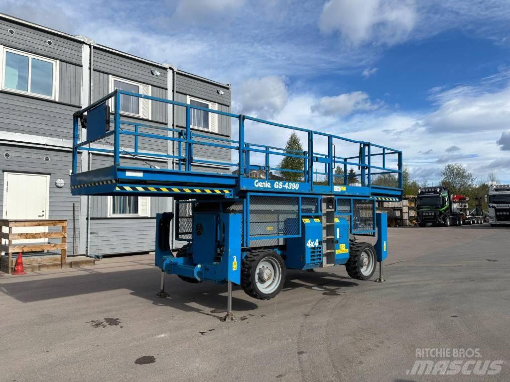 Genie GS 4390 RT Scissor lifts