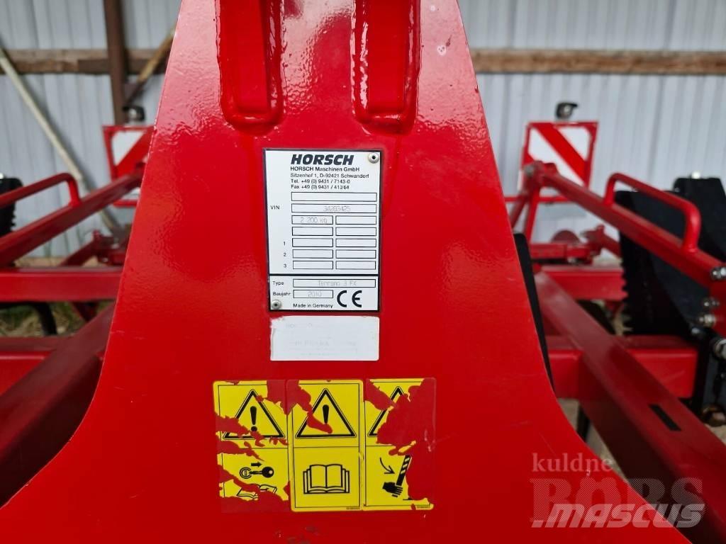 Horsch 3FX Chisel ploughs