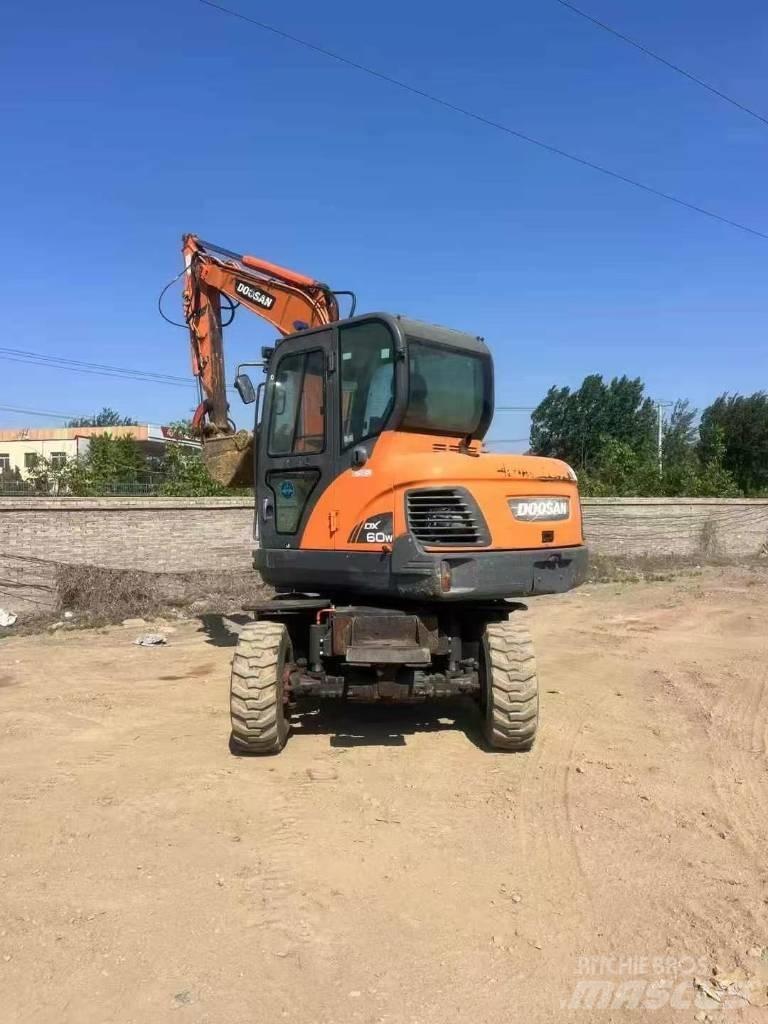 Doosan DX60W Wheeled excavators