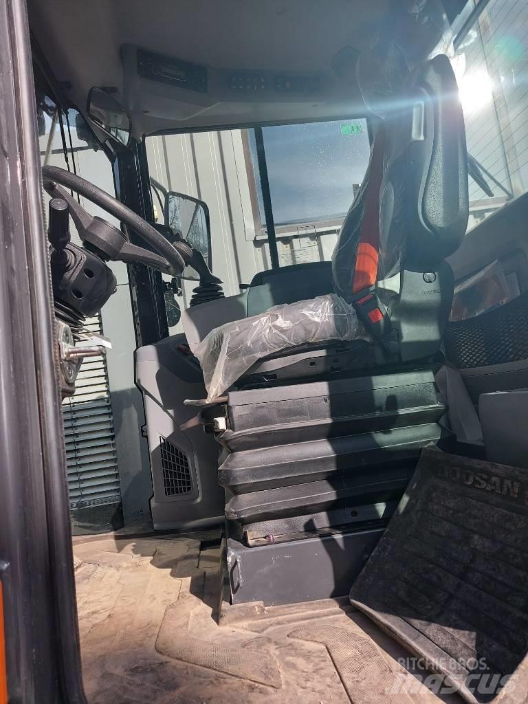 Develon DL 200-7 Wheel loaders