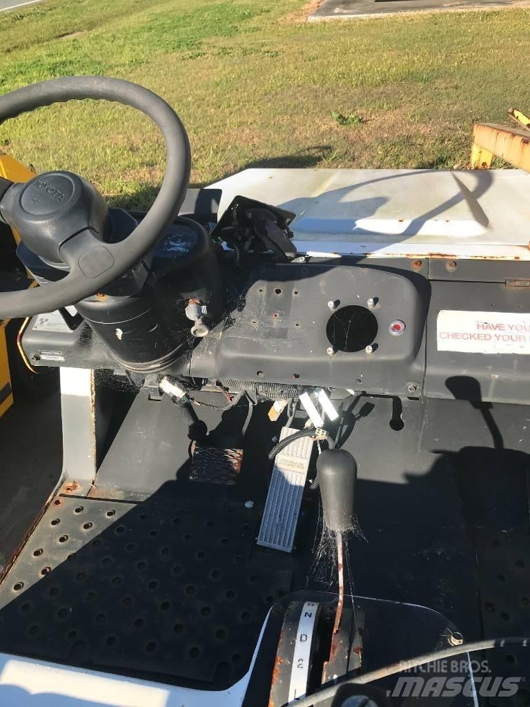 Toyota 02TD25 Material Handling - Others