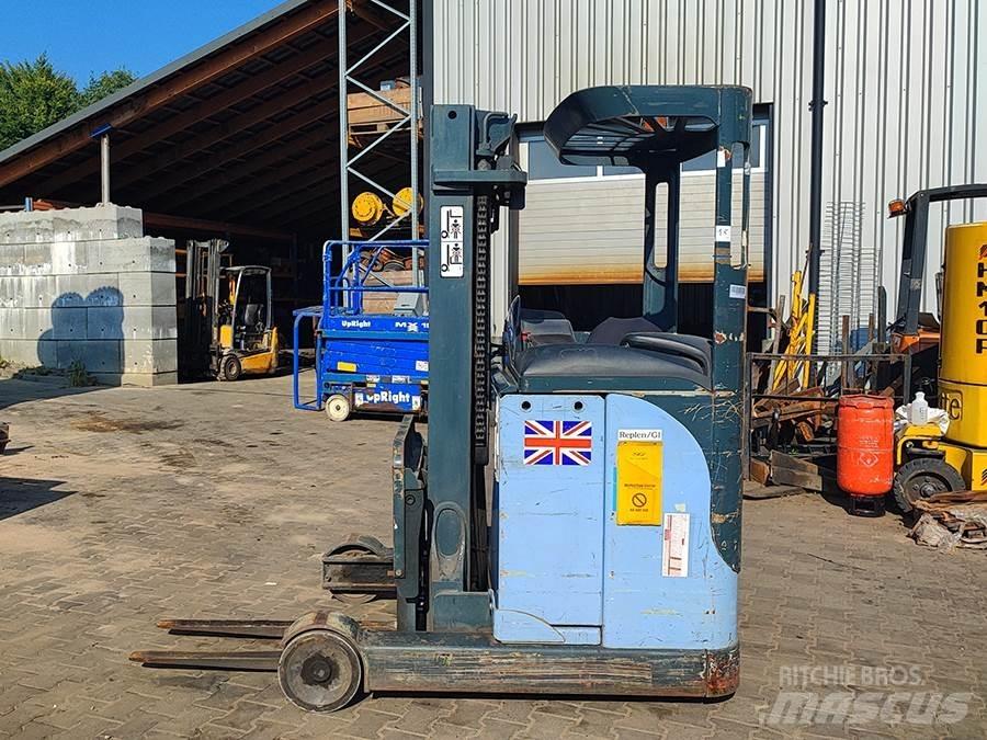 Linde R14 Reach trucks