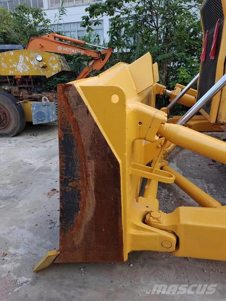 Shantui SD 32 Crawler dozers