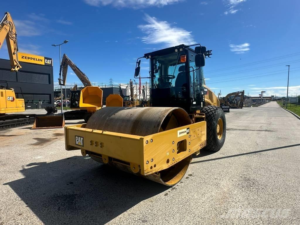 CAT CS 66 B Single drum rollers
