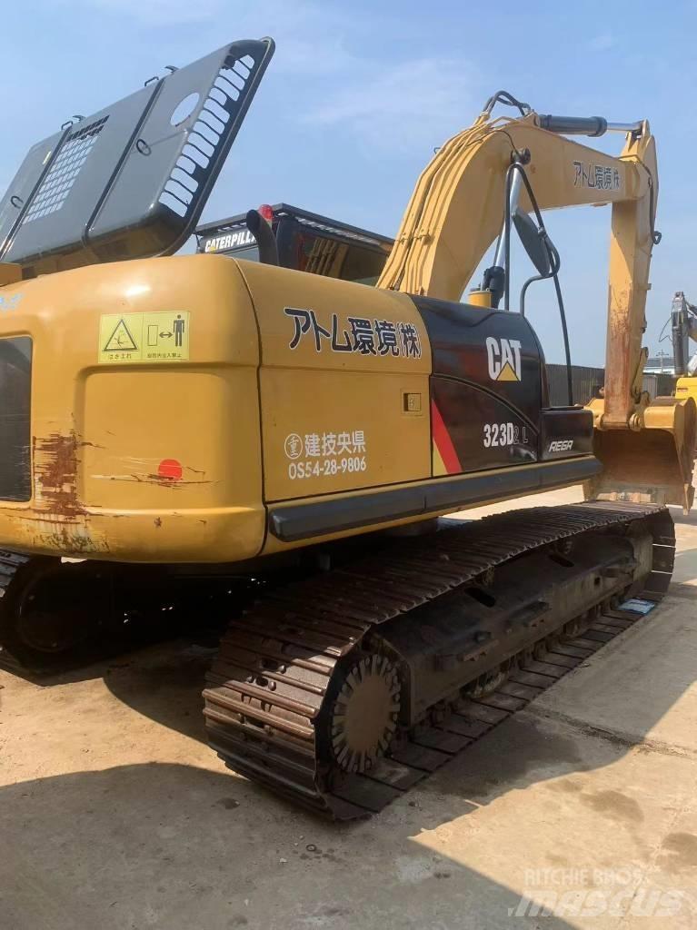 CAT 323 D L Crawler excavators