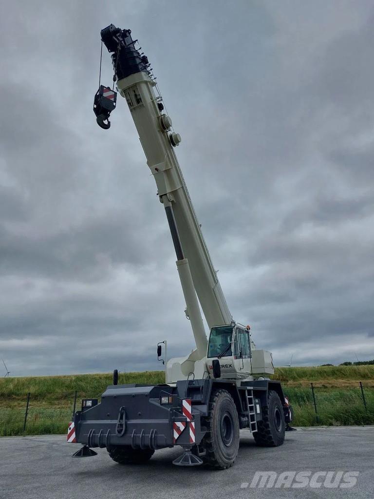 Terex RT100 Rough terrain cranes