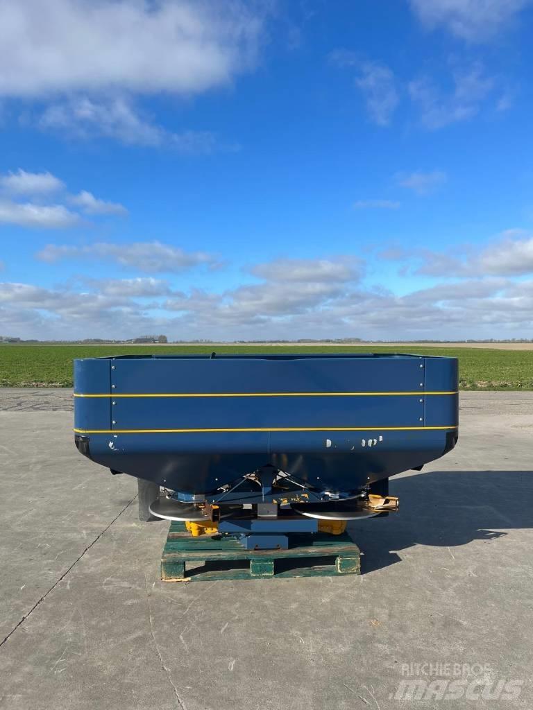 Bogballe L2 Mineral spreaders