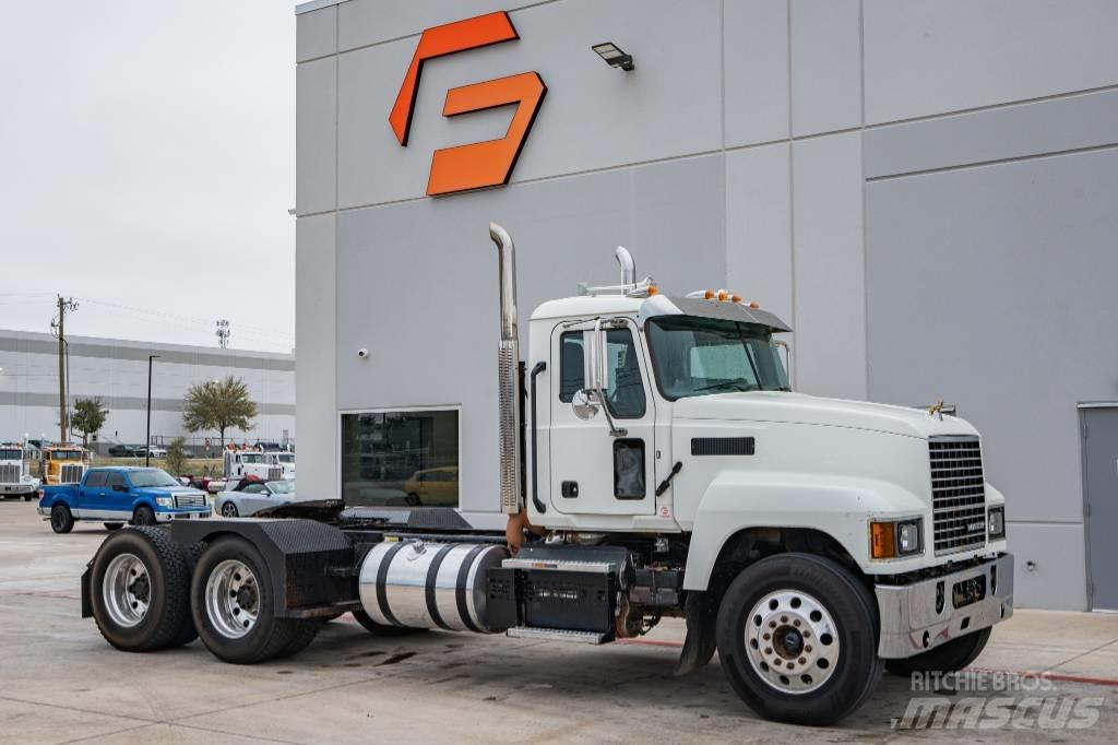 Mack Pinnacle Tractor Units