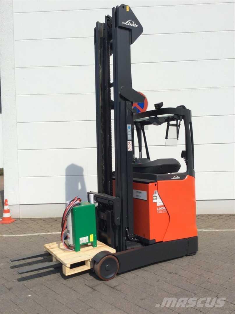 Linde R14 Reach trucks