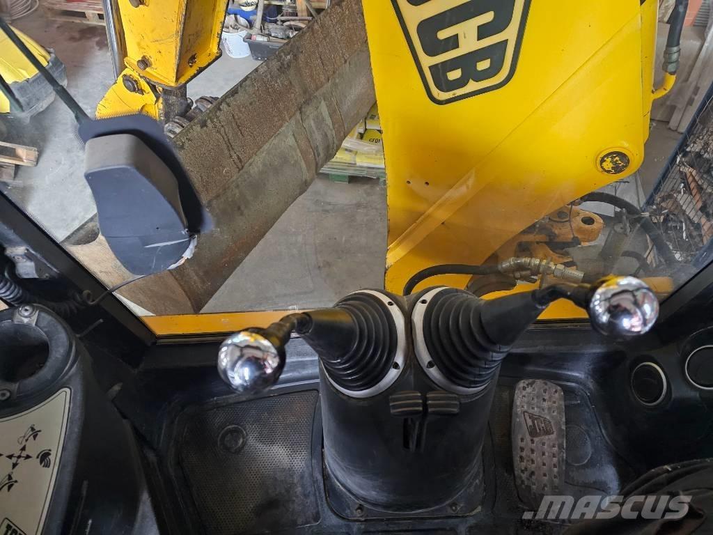 JCB 4 CX Backhoe loaders