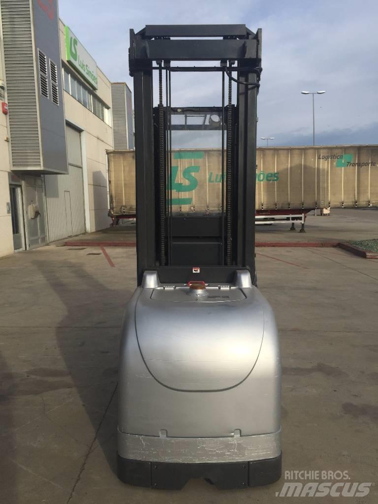 Nissan OPH-100 High lift order picker
