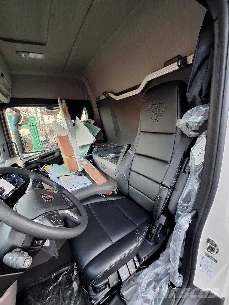 Scania P350 LB4x2 Box body trucks