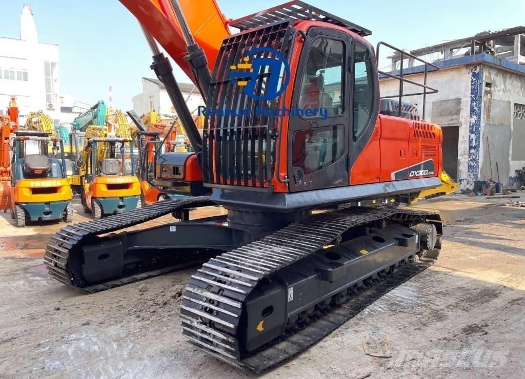 Doosan DX 300 Crawler excavators